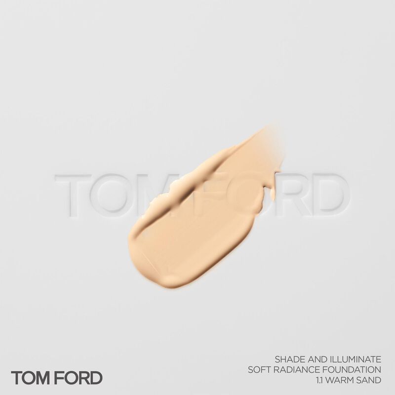 Tom Ford Shade & Illuminate Soft Radiance Foundation SPF50 image number 5